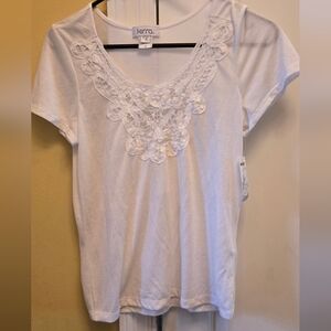 Kirra White Elegant Blouse with Lace